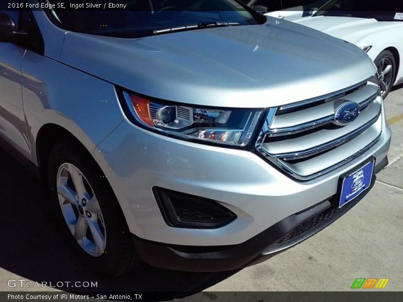 Ingot Silver / Ebony 2016 Ford Edge SE