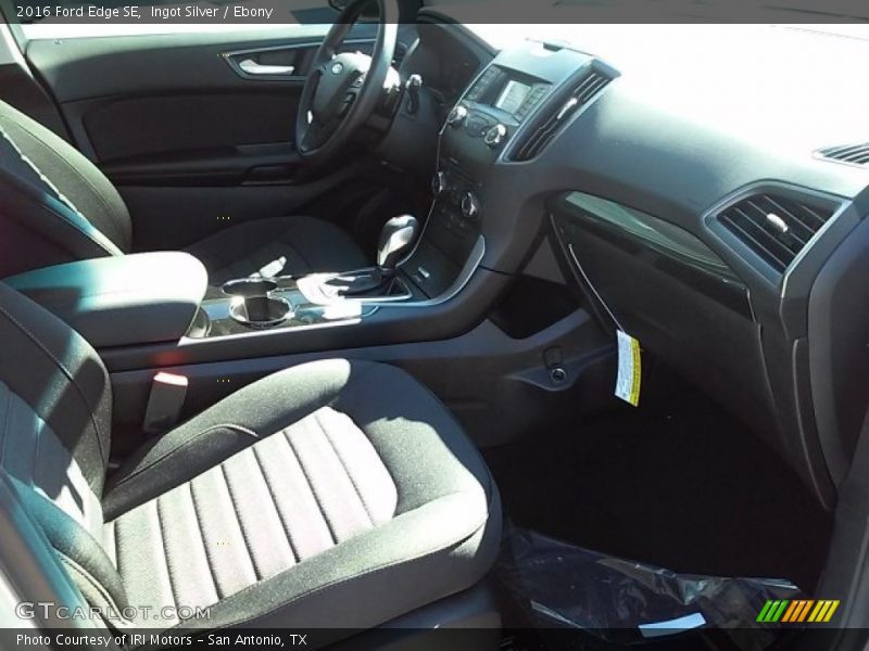 Ingot Silver / Ebony 2016 Ford Edge SE