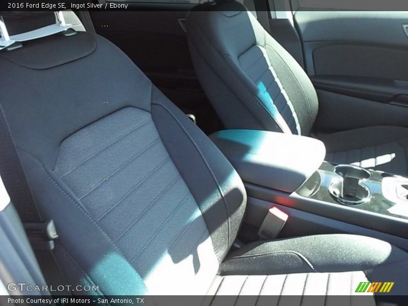 Ingot Silver / Ebony 2016 Ford Edge SE