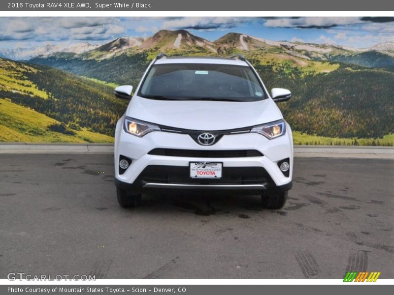 Super White / Black 2016 Toyota RAV4 XLE AWD