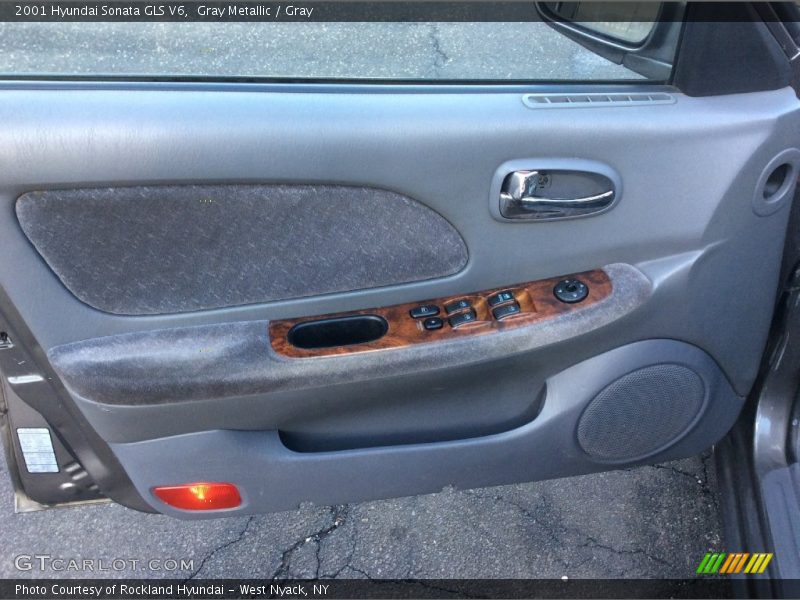 Gray Metallic / Gray 2001 Hyundai Sonata GLS V6