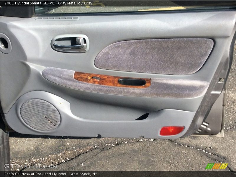 Gray Metallic / Gray 2001 Hyundai Sonata GLS V6
