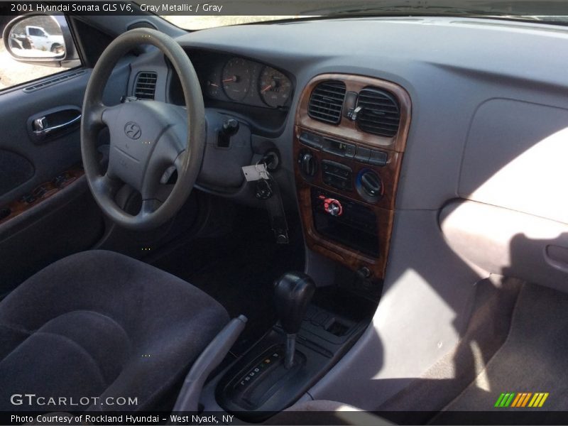 Gray Metallic / Gray 2001 Hyundai Sonata GLS V6