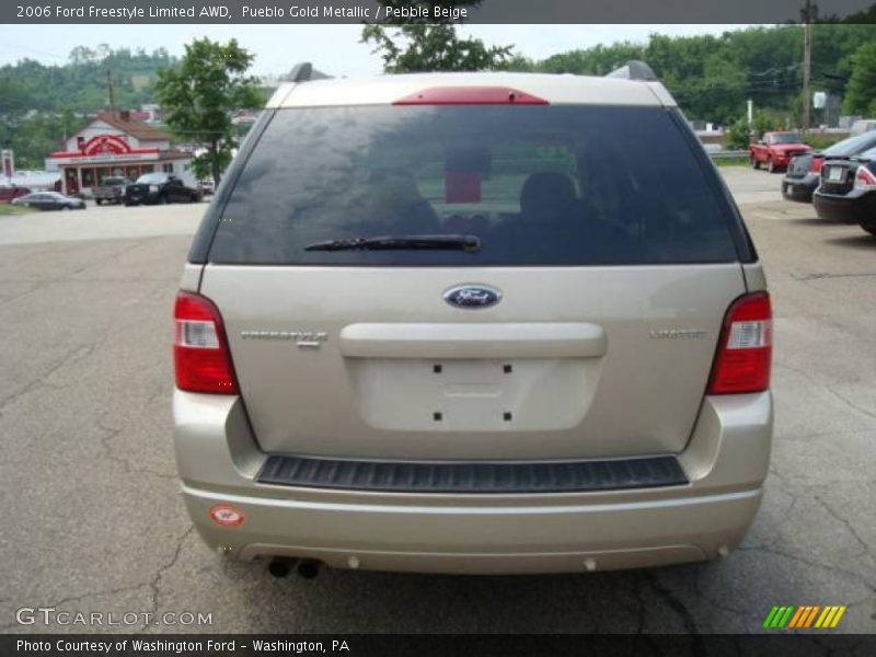 Pueblo Gold Metallic / Pebble Beige 2006 Ford Freestyle Limited AWD