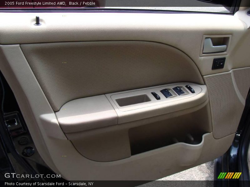 Black / Pebble 2005 Ford Freestyle Limited AWD