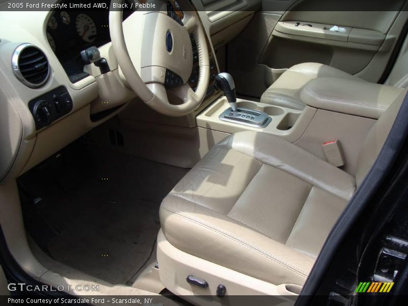 Black / Pebble 2005 Ford Freestyle Limited AWD