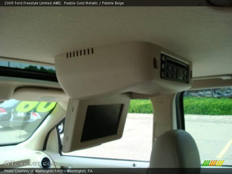 Pueblo Gold Metallic / Pebble Beige 2006 Ford Freestyle Limited AWD