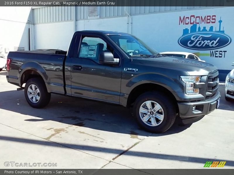Magnetic / Medium Earth Gray 2016 Ford F150 XL Regular Cab