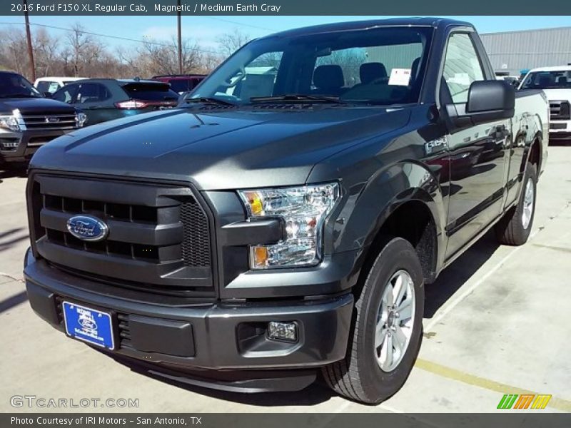 Magnetic / Medium Earth Gray 2016 Ford F150 XL Regular Cab