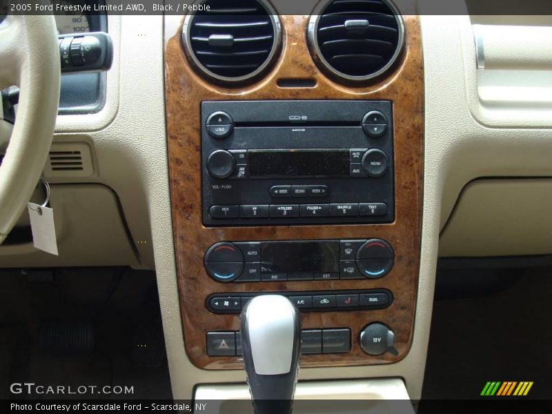 Black / Pebble 2005 Ford Freestyle Limited AWD