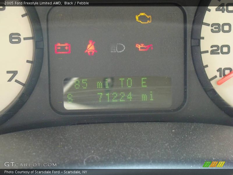 Black / Pebble 2005 Ford Freestyle Limited AWD