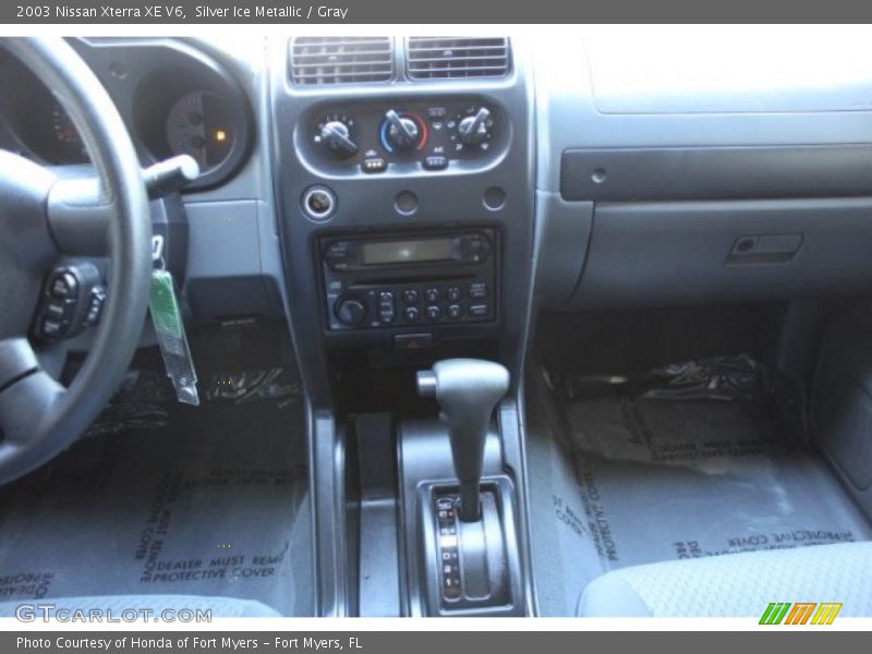 Silver Ice Metallic / Gray 2003 Nissan Xterra XE V6
