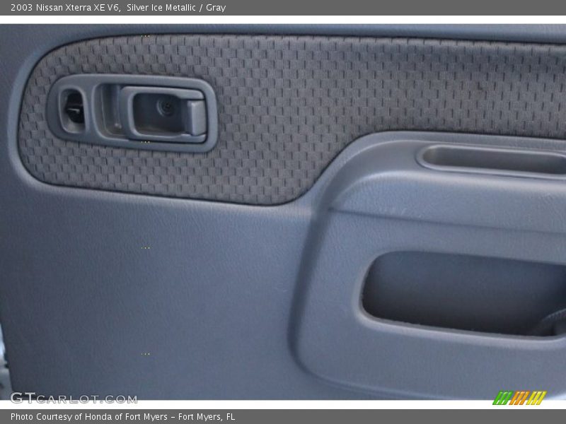 Silver Ice Metallic / Gray 2003 Nissan Xterra XE V6