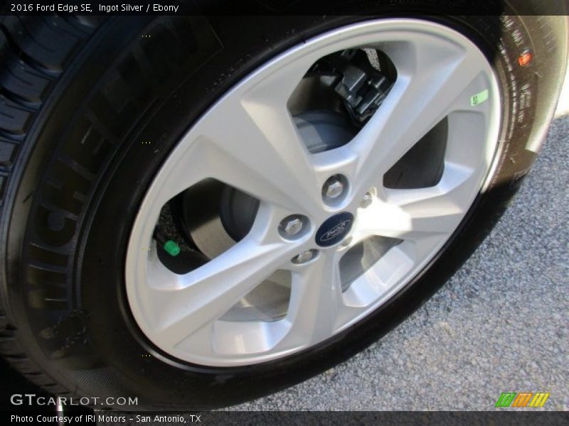 Ingot Silver / Ebony 2016 Ford Edge SE