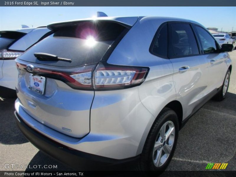 Ingot Silver / Ebony 2016 Ford Edge SE