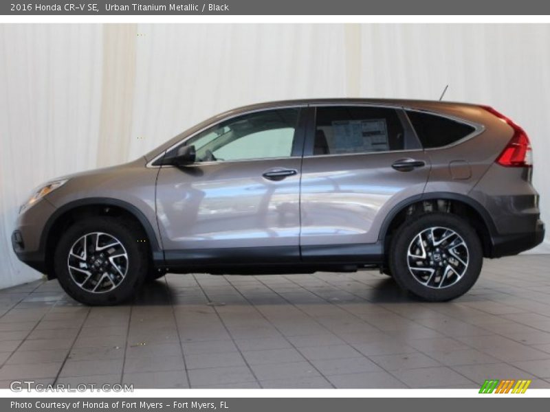 Urban Titanium Metallic / Black 2016 Honda CR-V SE