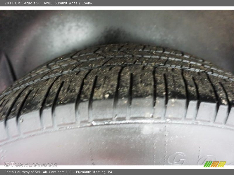 Summit White / Ebony 2011 GMC Acadia SLT AWD