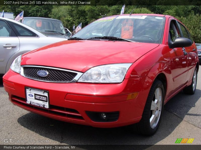 Infra-Red / Charcoal 2007 Ford Focus ZX5 SES Hatchback