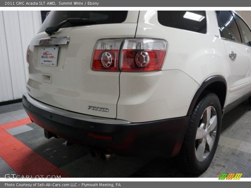 Summit White / Ebony 2011 GMC Acadia SLT AWD