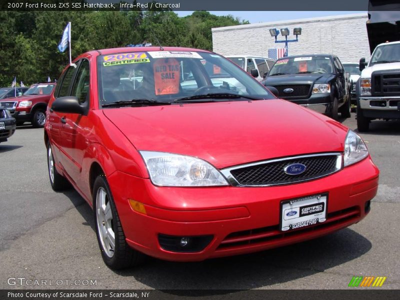Infra-Red / Charcoal 2007 Ford Focus ZX5 SES Hatchback