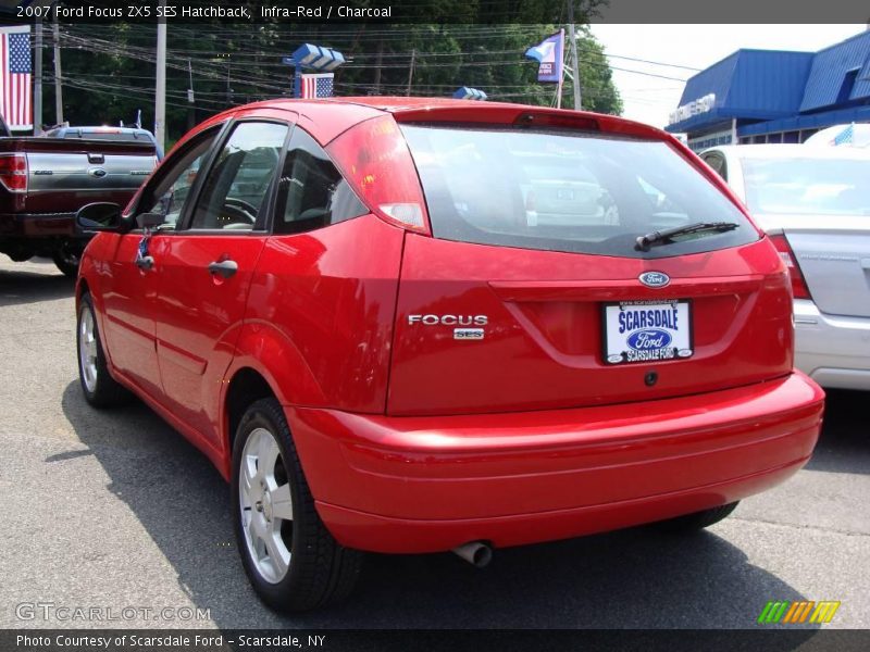 Infra-Red / Charcoal 2007 Ford Focus ZX5 SES Hatchback