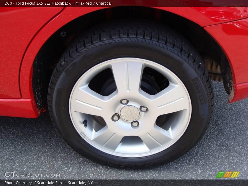 Infra-Red / Charcoal 2007 Ford Focus ZX5 SES Hatchback