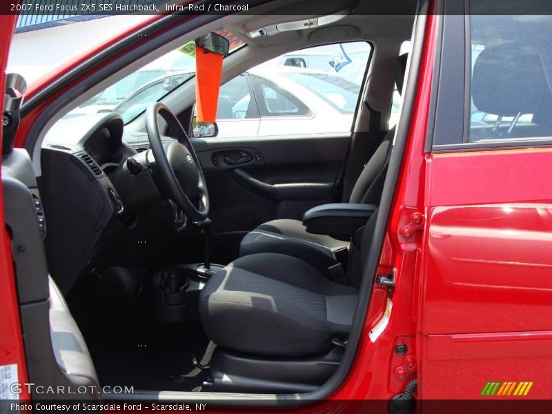 Infra-Red / Charcoal 2007 Ford Focus ZX5 SES Hatchback