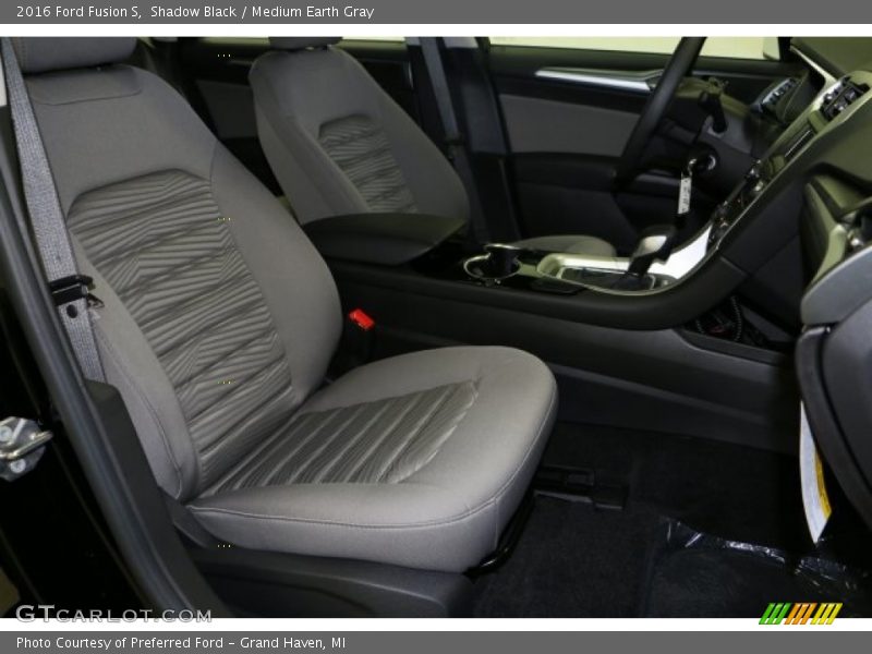 Shadow Black / Medium Earth Gray 2016 Ford Fusion S