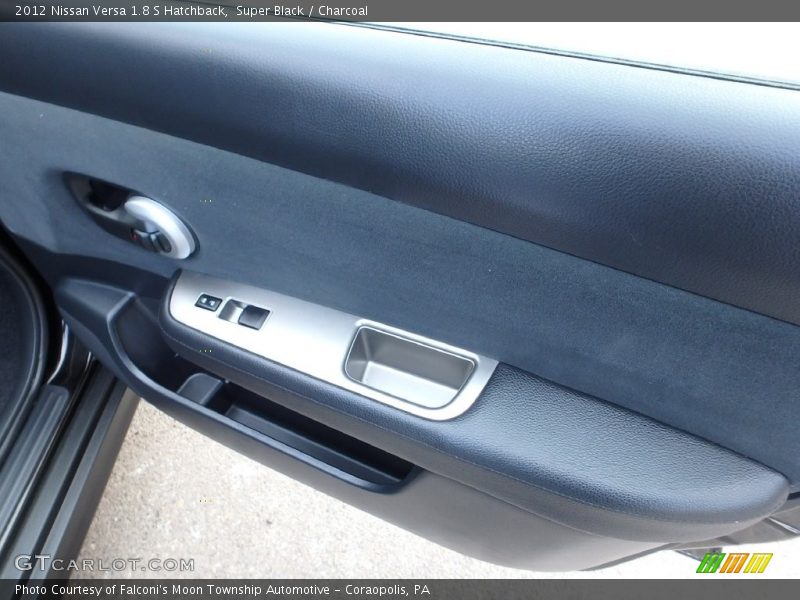 Super Black / Charcoal 2012 Nissan Versa 1.8 S Hatchback