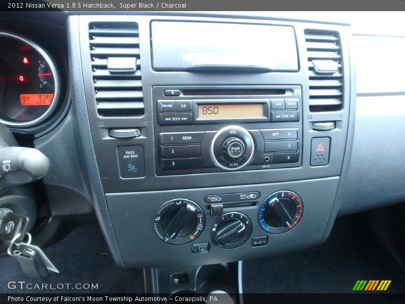 Super Black / Charcoal 2012 Nissan Versa 1.8 S Hatchback