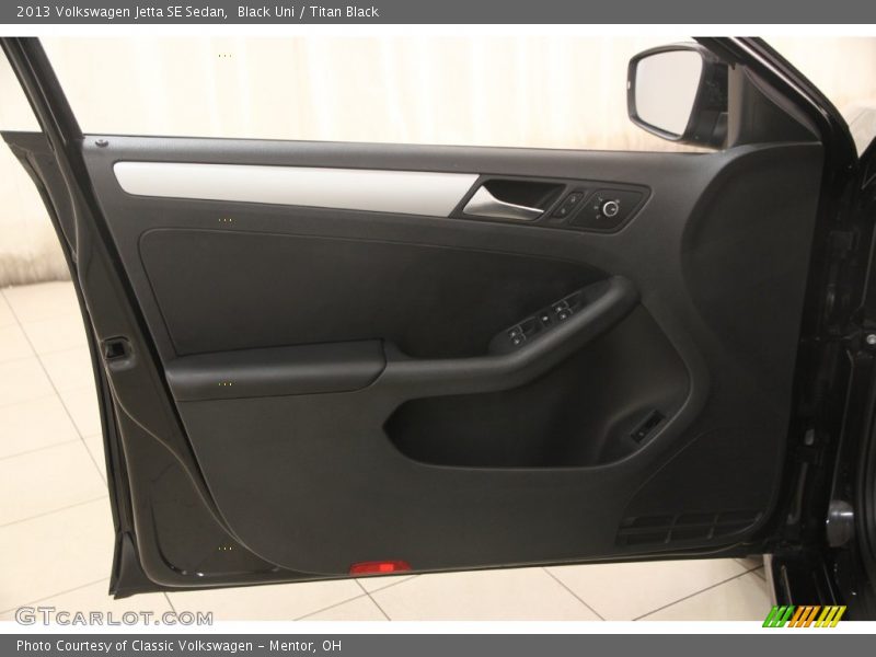 Black Uni / Titan Black 2013 Volkswagen Jetta SE Sedan