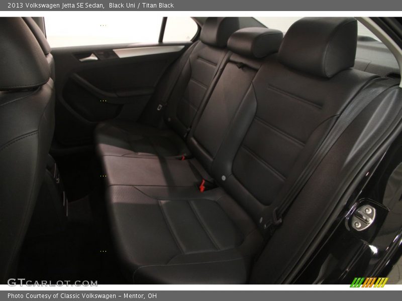 Black Uni / Titan Black 2013 Volkswagen Jetta SE Sedan
