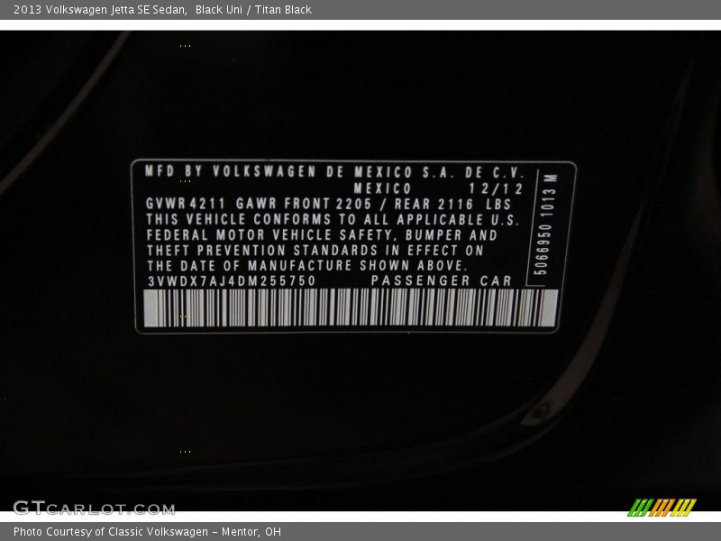 Black Uni / Titan Black 2013 Volkswagen Jetta SE Sedan