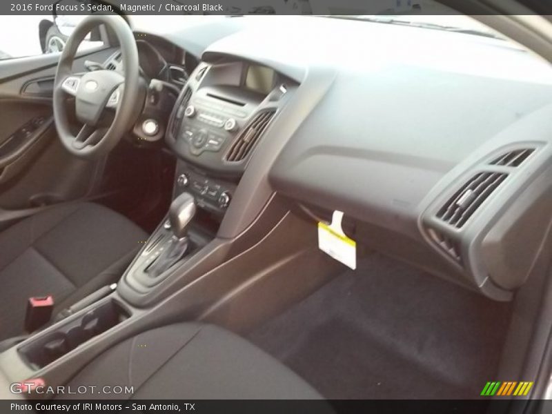 Magnetic / Charcoal Black 2016 Ford Focus S Sedan