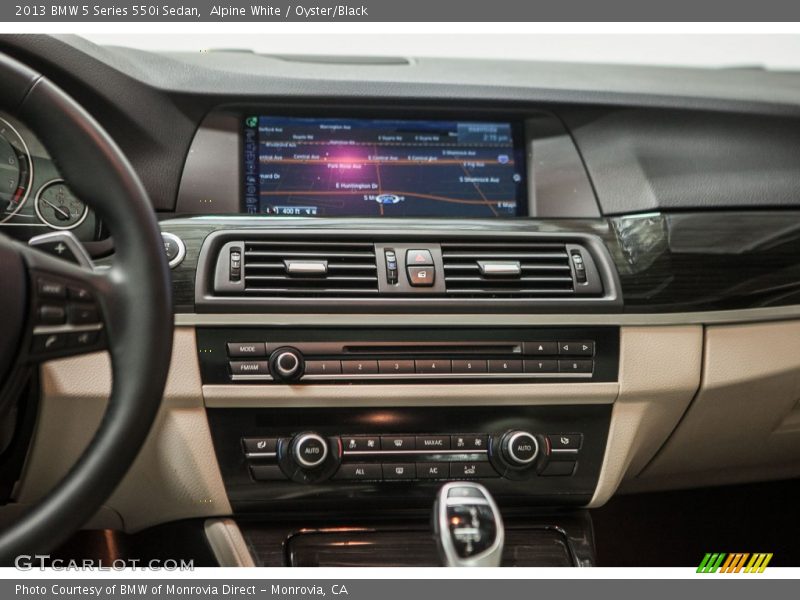 Alpine White / Oyster/Black 2013 BMW 5 Series 550i Sedan
