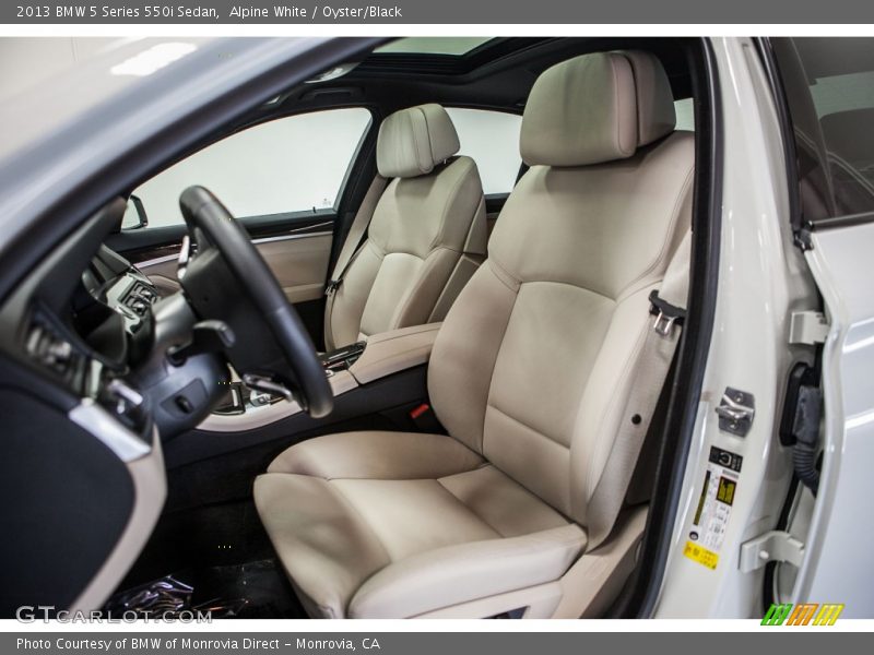 Alpine White / Oyster/Black 2013 BMW 5 Series 550i Sedan