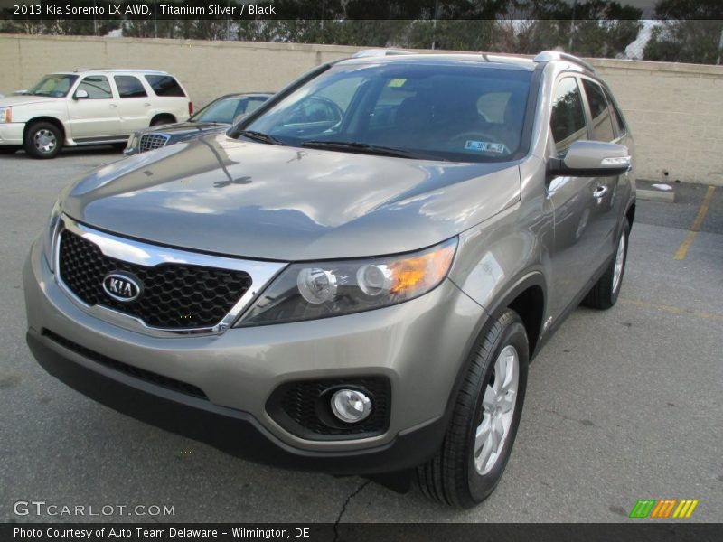 Titanium Silver / Black 2013 Kia Sorento LX AWD