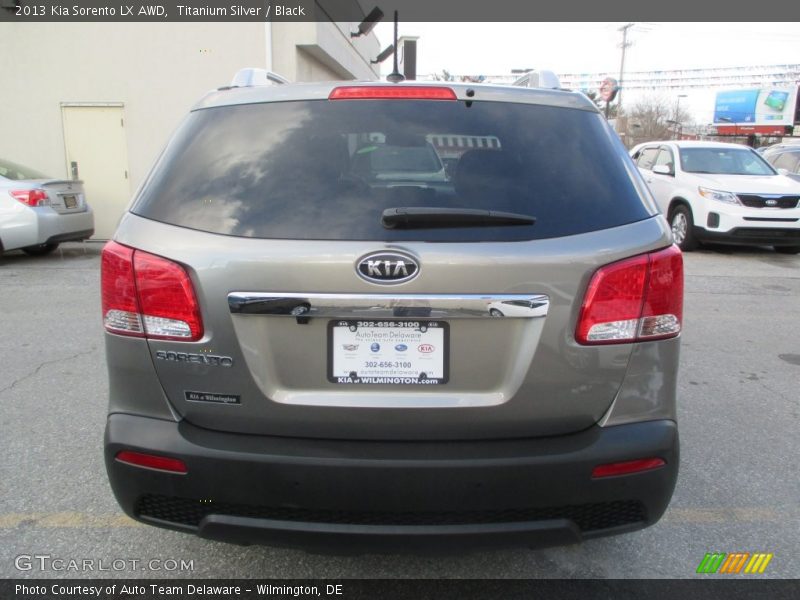 Titanium Silver / Black 2013 Kia Sorento LX AWD