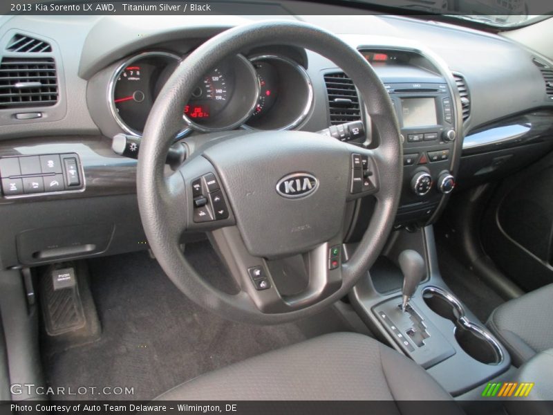 Titanium Silver / Black 2013 Kia Sorento LX AWD