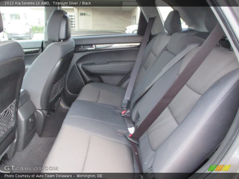 Titanium Silver / Black 2013 Kia Sorento LX AWD