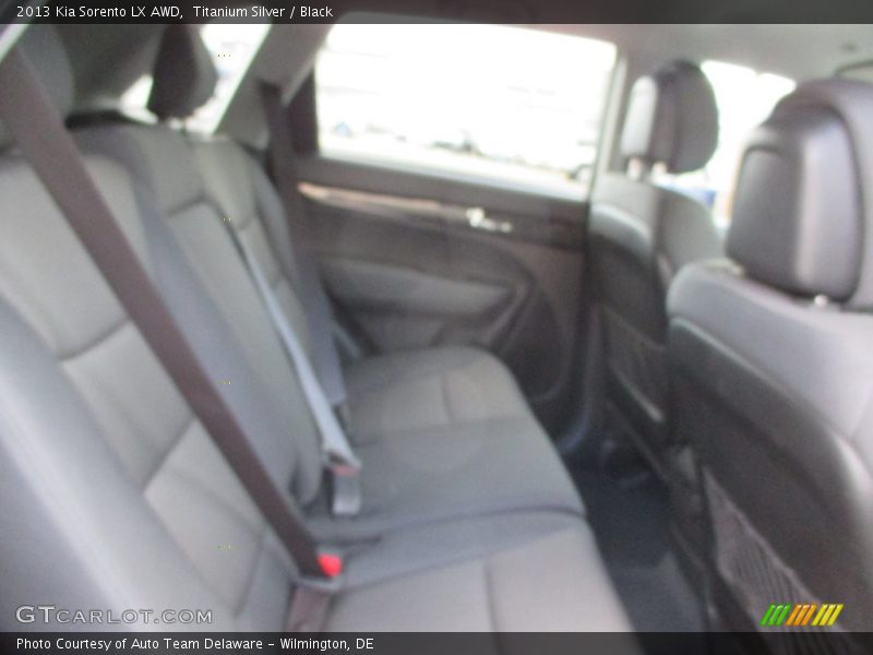 Titanium Silver / Black 2013 Kia Sorento LX AWD