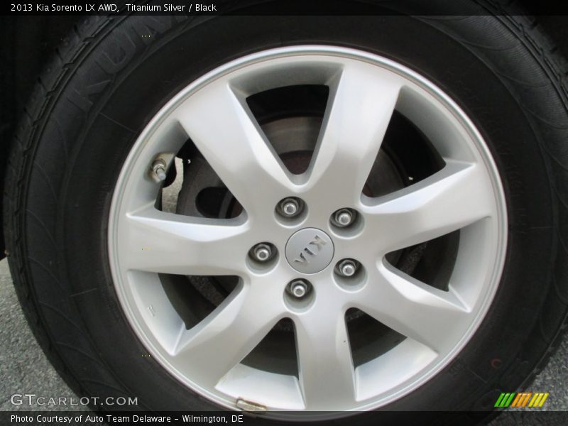 Titanium Silver / Black 2013 Kia Sorento LX AWD