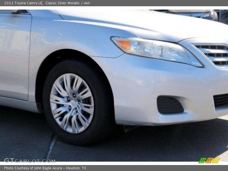 Classic Silver Metallic / Ash 2011 Toyota Camry LE