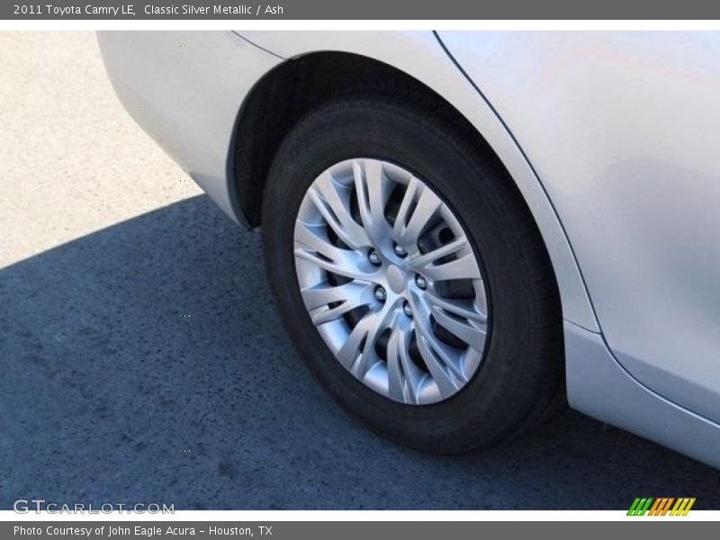 Classic Silver Metallic / Ash 2011 Toyota Camry LE