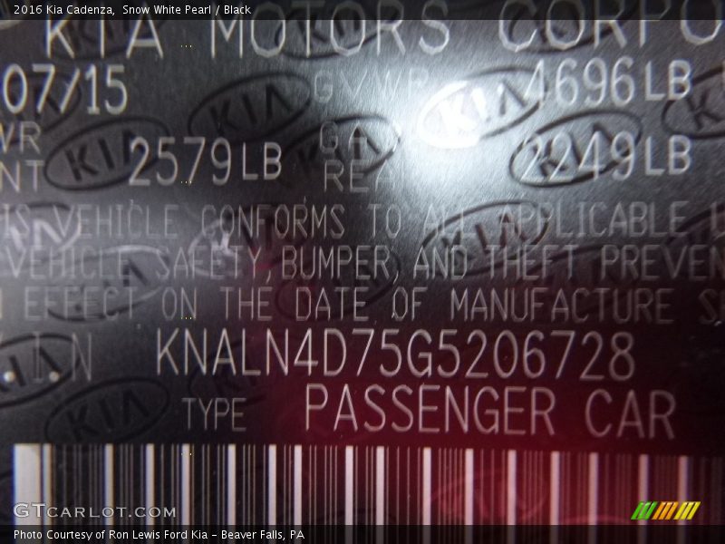 Snow White Pearl / Black 2016 Kia Cadenza