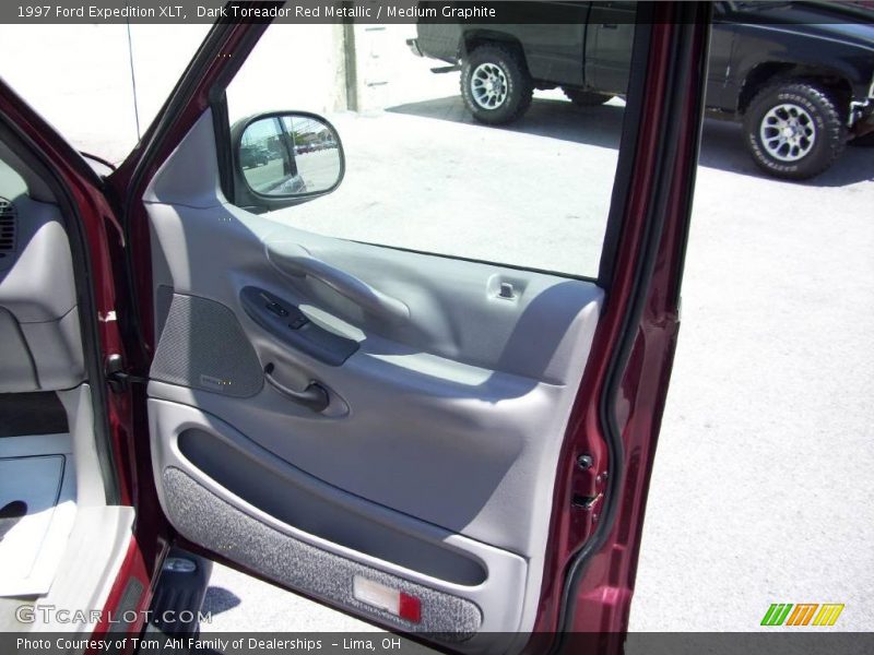 Dark Toreador Red Metallic / Medium Graphite 1997 Ford Expedition XLT