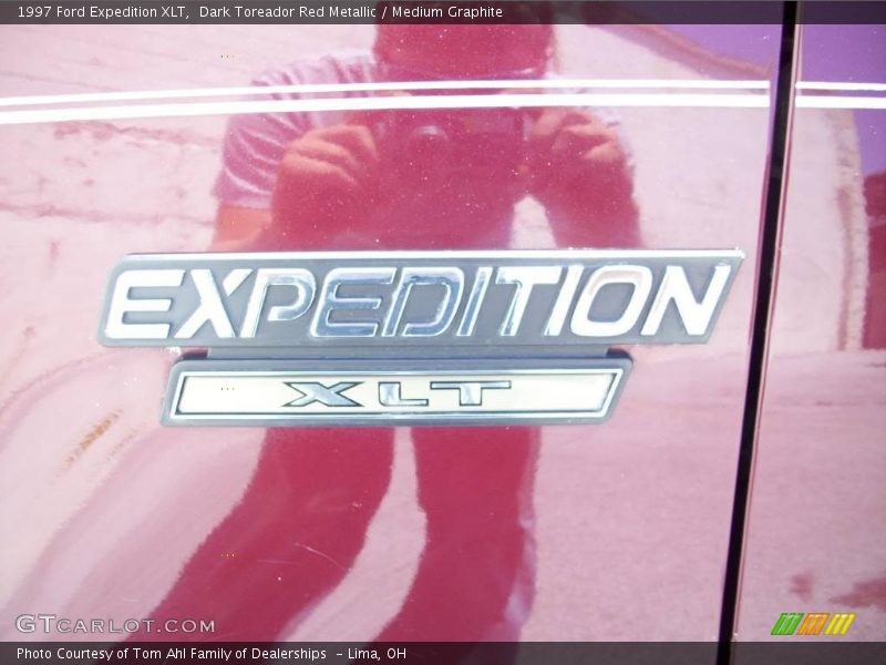 Dark Toreador Red Metallic / Medium Graphite 1997 Ford Expedition XLT
