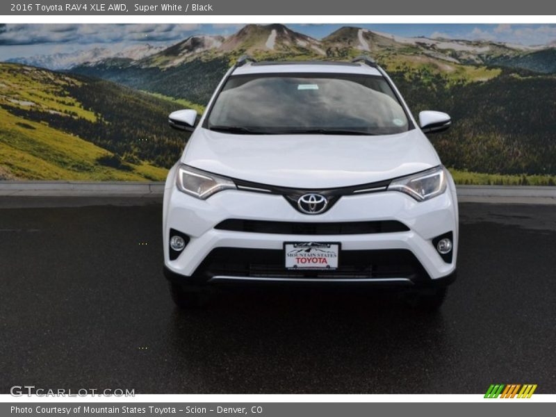 Super White / Black 2016 Toyota RAV4 XLE AWD