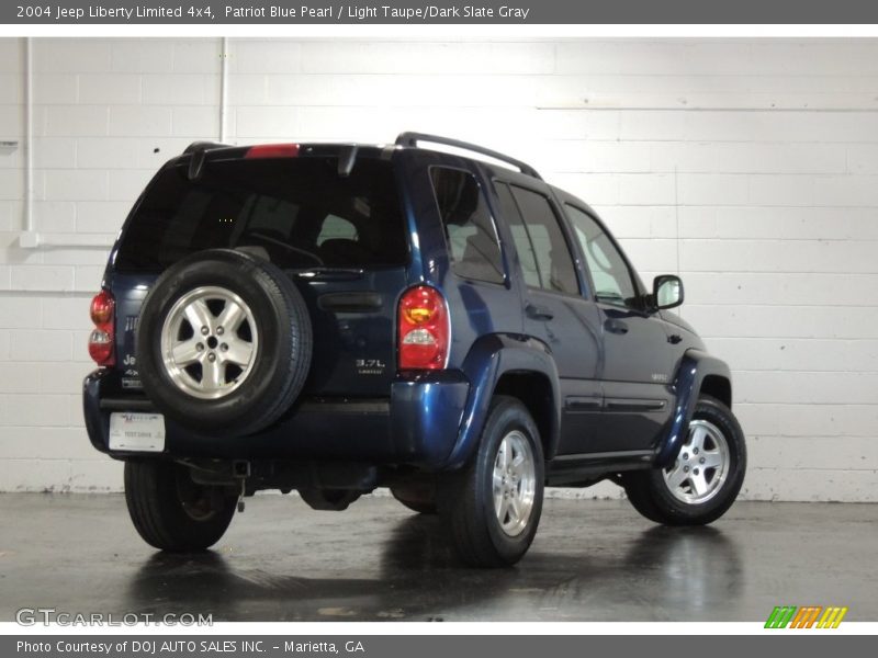 Patriot Blue Pearl / Light Taupe/Dark Slate Gray 2004 Jeep Liberty Limited 4x4