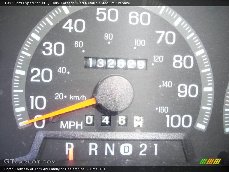 Dark Toreador Red Metallic / Medium Graphite 1997 Ford Expedition XLT